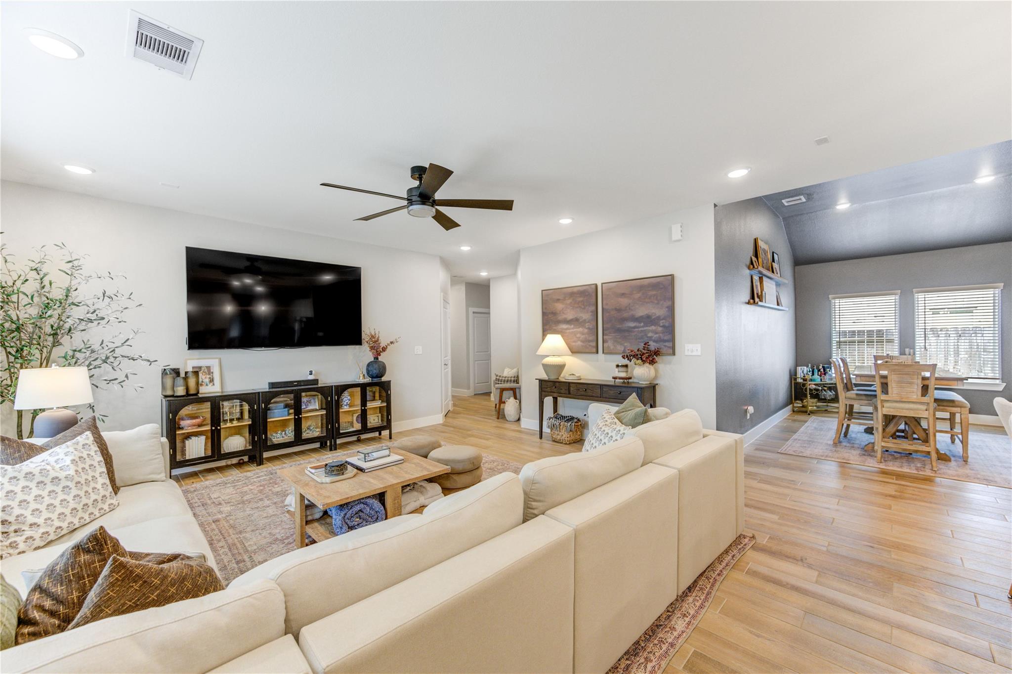 5009 Coral Vine Court