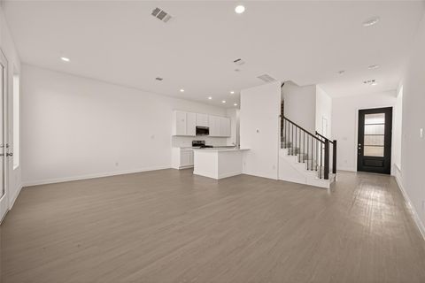 Photo of 9029 La Pau Lane, Houston, TX 77051 (MLS # 97609569)