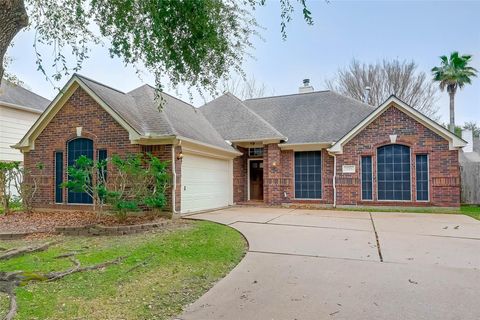 Photo of 2224 Palm Lagoon Dr, League City, TX 77573 (MLS # 63955160)