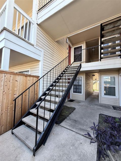 Photo of 2750 Holly Hall Street #1104, Houston, TX 77054 (MLS # 2965053)