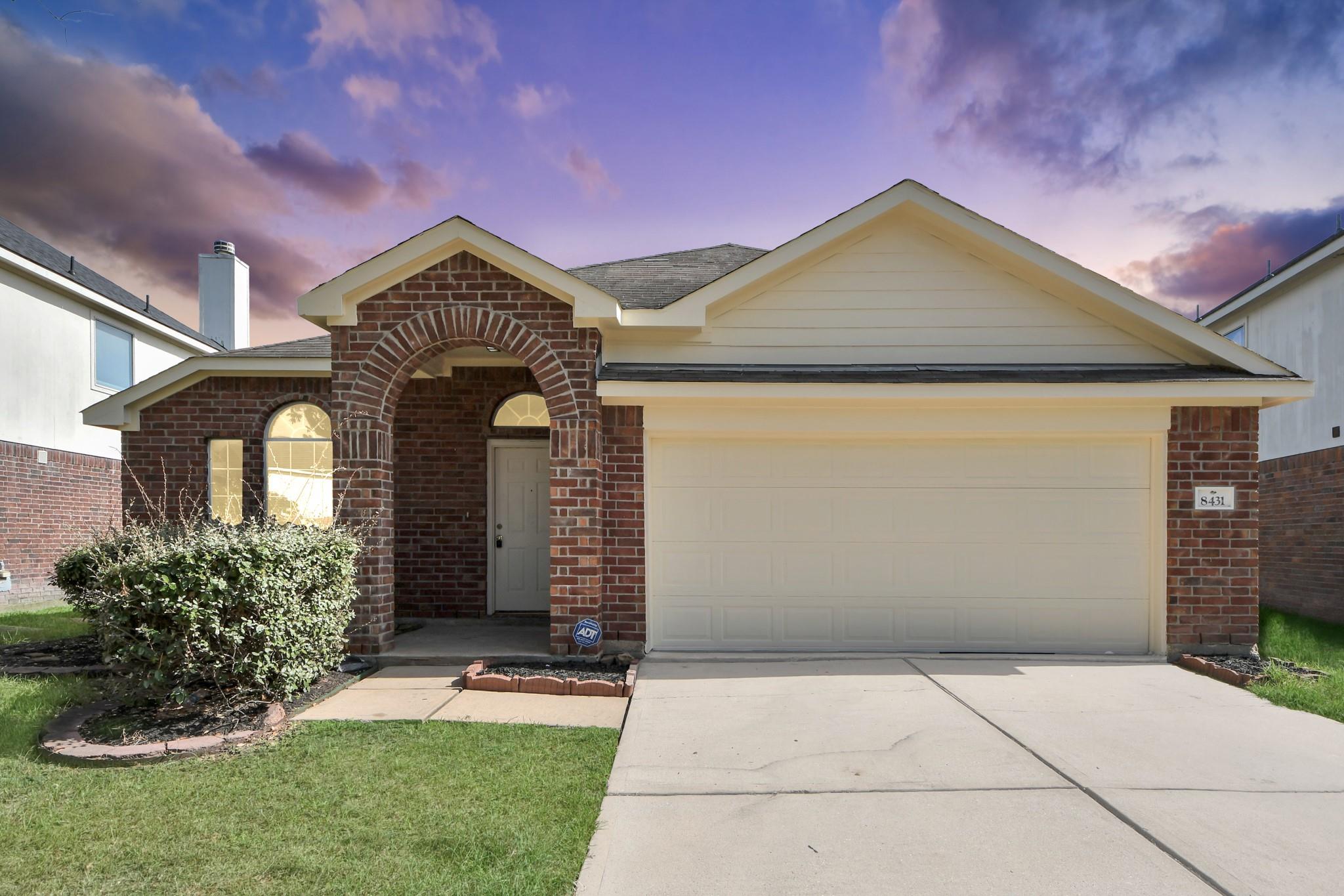 8431 Taraglen Court