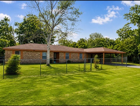 Photo of 2616 Texas Avenue, Dickinson, TX 77539 (MLS # 3332057)