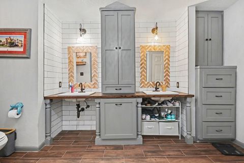 Tiny photo for 1114 Woodhorn Drive, Houston, TX 77062 (MLS # 11741887)