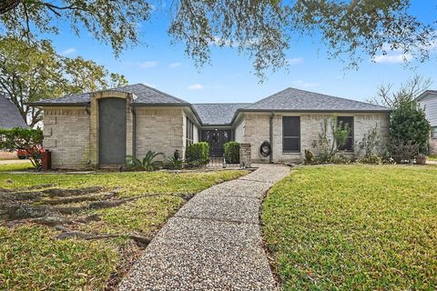Tiny photo for 1114 Woodhorn Drive, Houston, TX 77062 (MLS # 11741887)