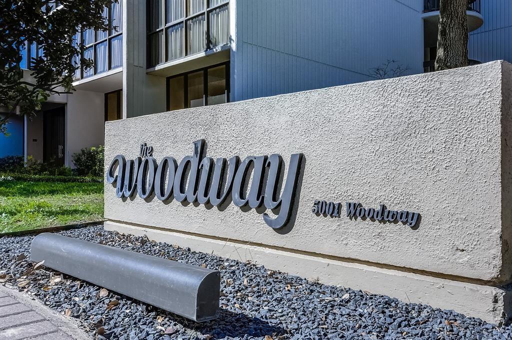 5001 Woodway Drive 1304
