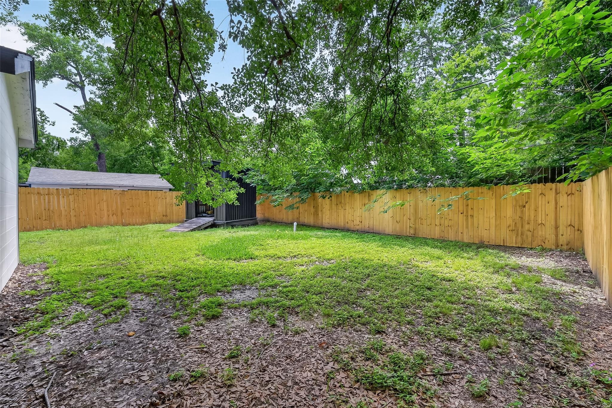 2504 Windsor Lane
