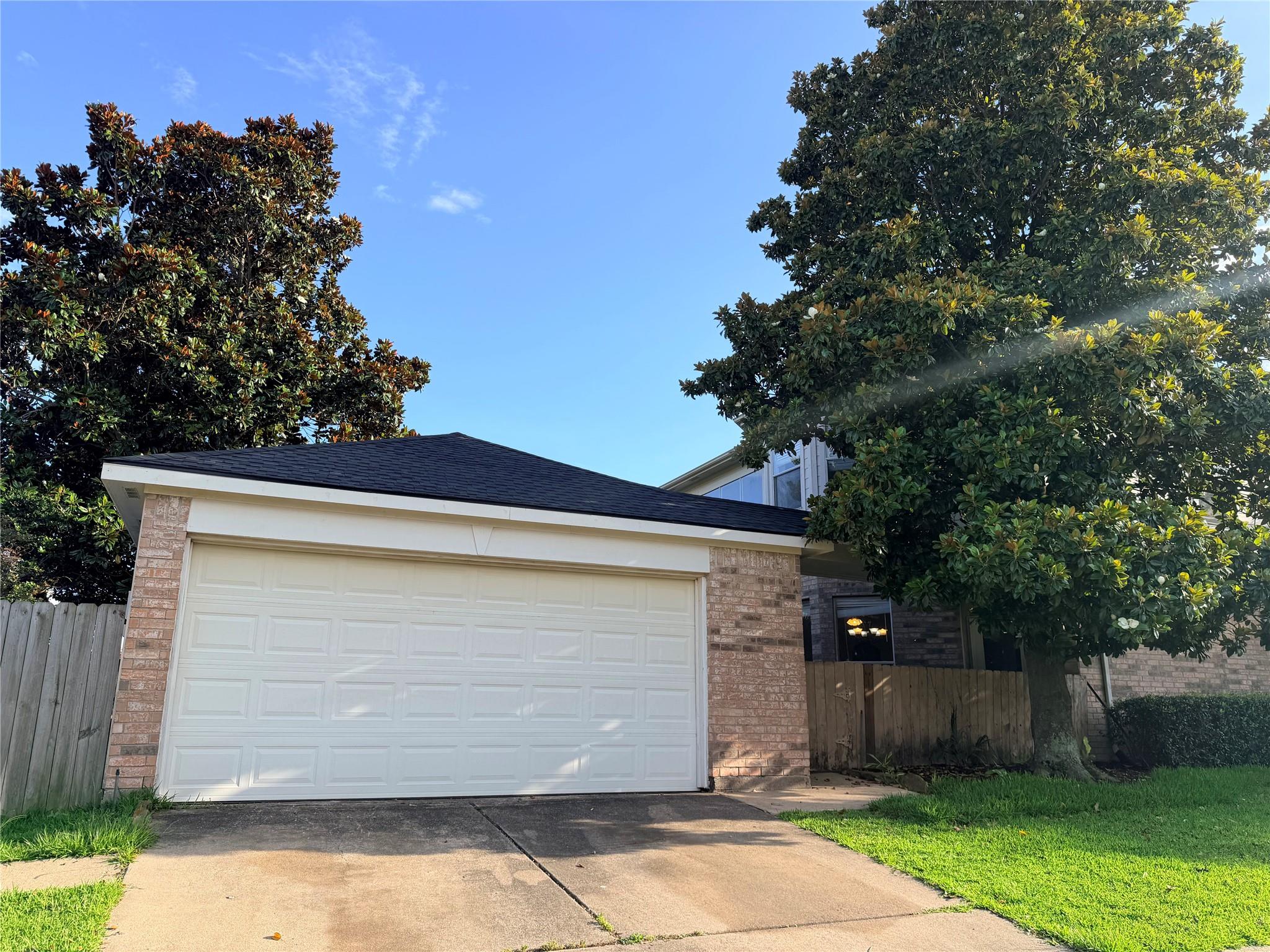 2303 Chelsea Ridge Court