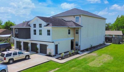 Photo of 13121 Vickery Street #5, Houston, TX 77039 (MLS # 60524114)