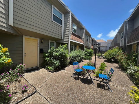 Photo of 424 15th Street #104, Galveston, TX 77550 (MLS # 53872723)