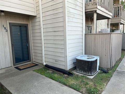 Photo of 3919 Fairmont Parkway #193, Pasadena, TX 77504 (MLS # 13885625) Photo of 3919 Fairmont Parkway #193, Pasadena, TX 77504 (MLS # 13885625)