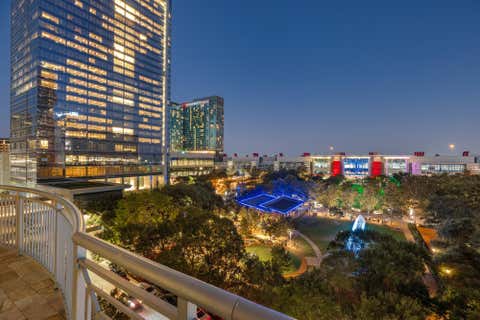 Photo of 1400 Mckinney Street #2707, Houston, TX 77002 (MLS # 60482395)