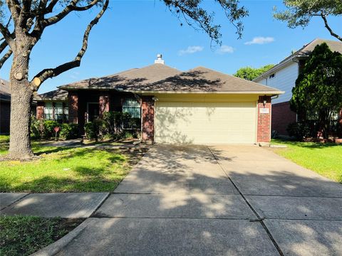 Photo of 11815 Balmorhea Lane, Sugar Land, TX 77498 (MLS # 54164235)