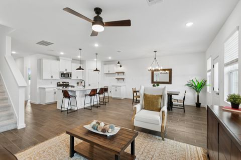 Photo of 422 Monarch Trail, Huntsville, TX 77340 (MLS # 23457574)