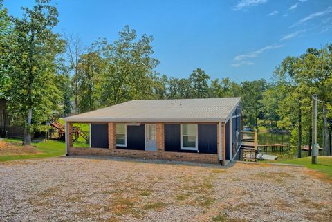 Photo of 181 Lake Street, Burkeville, TX 75932 (MLS # 69831419)