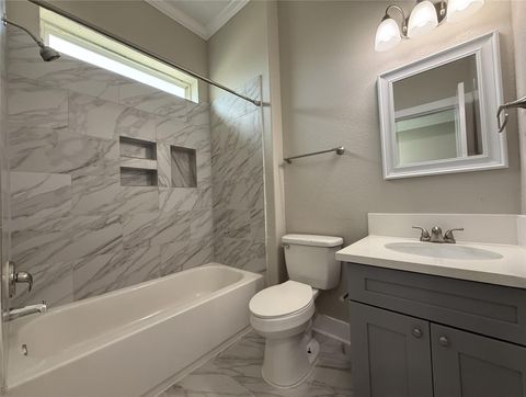 Tiny photo for 2123 Bidwell Drive, Houston, TX 77018 (MLS # 73871534)