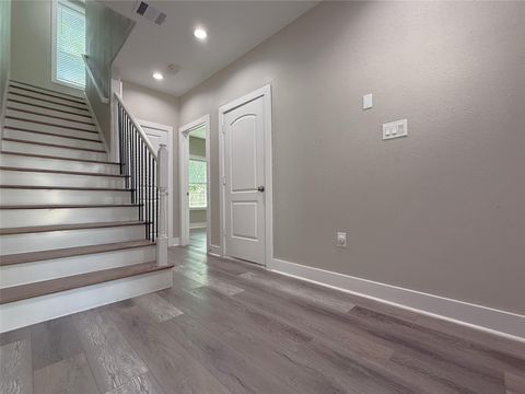 Tiny photo for 2123 Bidwell Drive, Houston, TX 77018 (MLS # 73871534)
