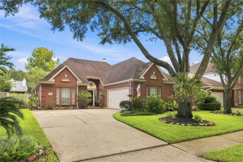 Homes For Sale - 4118 Laurette Court<br/> Sugar Land, TX 77479