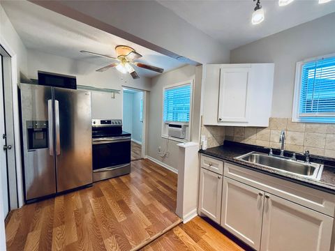 Photo of 3921 Woodleigh Street #3, Houston, TX 77023 (MLS # 22870978)