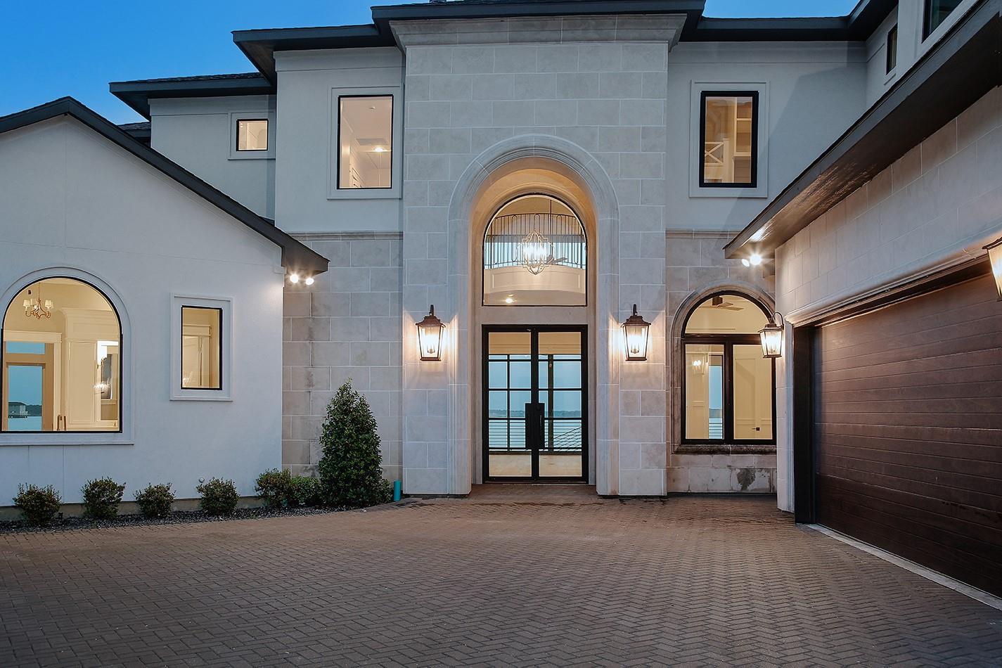 12361 Oak Cove Pointe