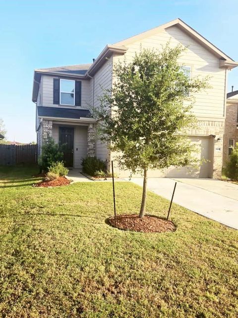 Photo of 6035 Diamond Sky Lane, Houston, TX 77048 (MLS # 7376877)
