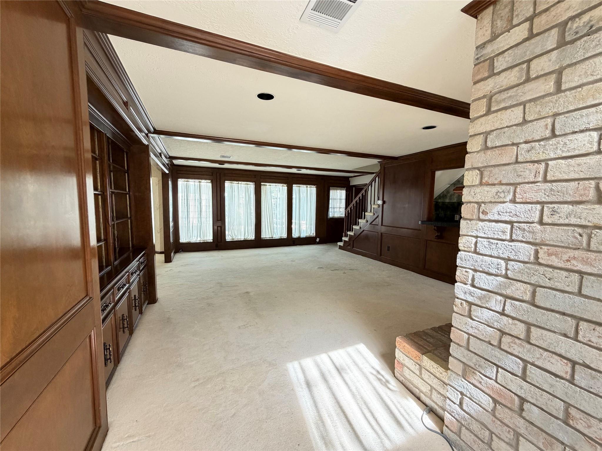 5622 Green Springs Drive