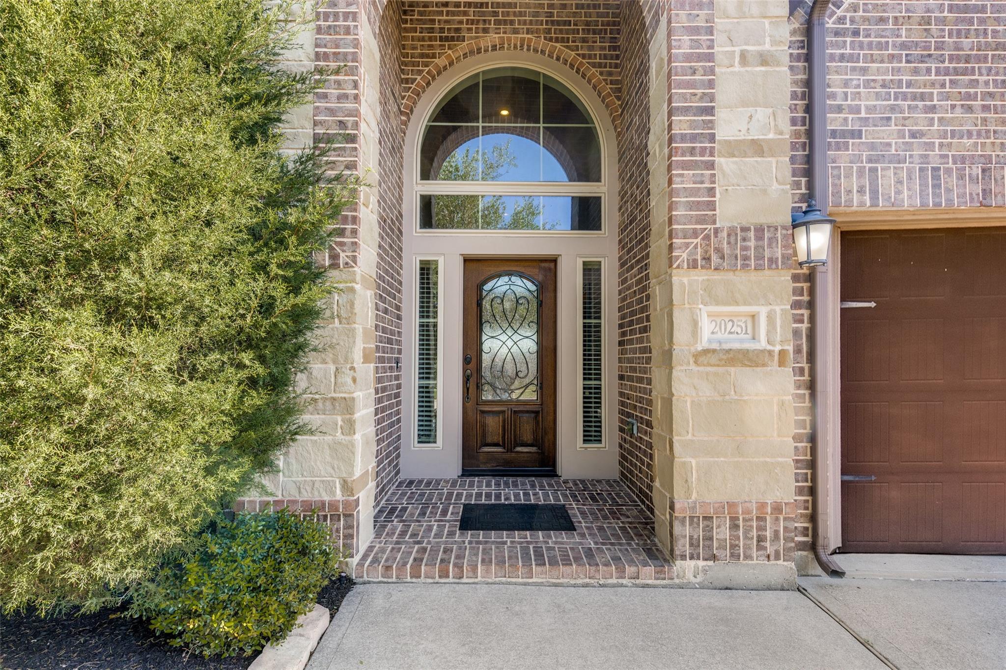 20251 Ivory Valley Lane