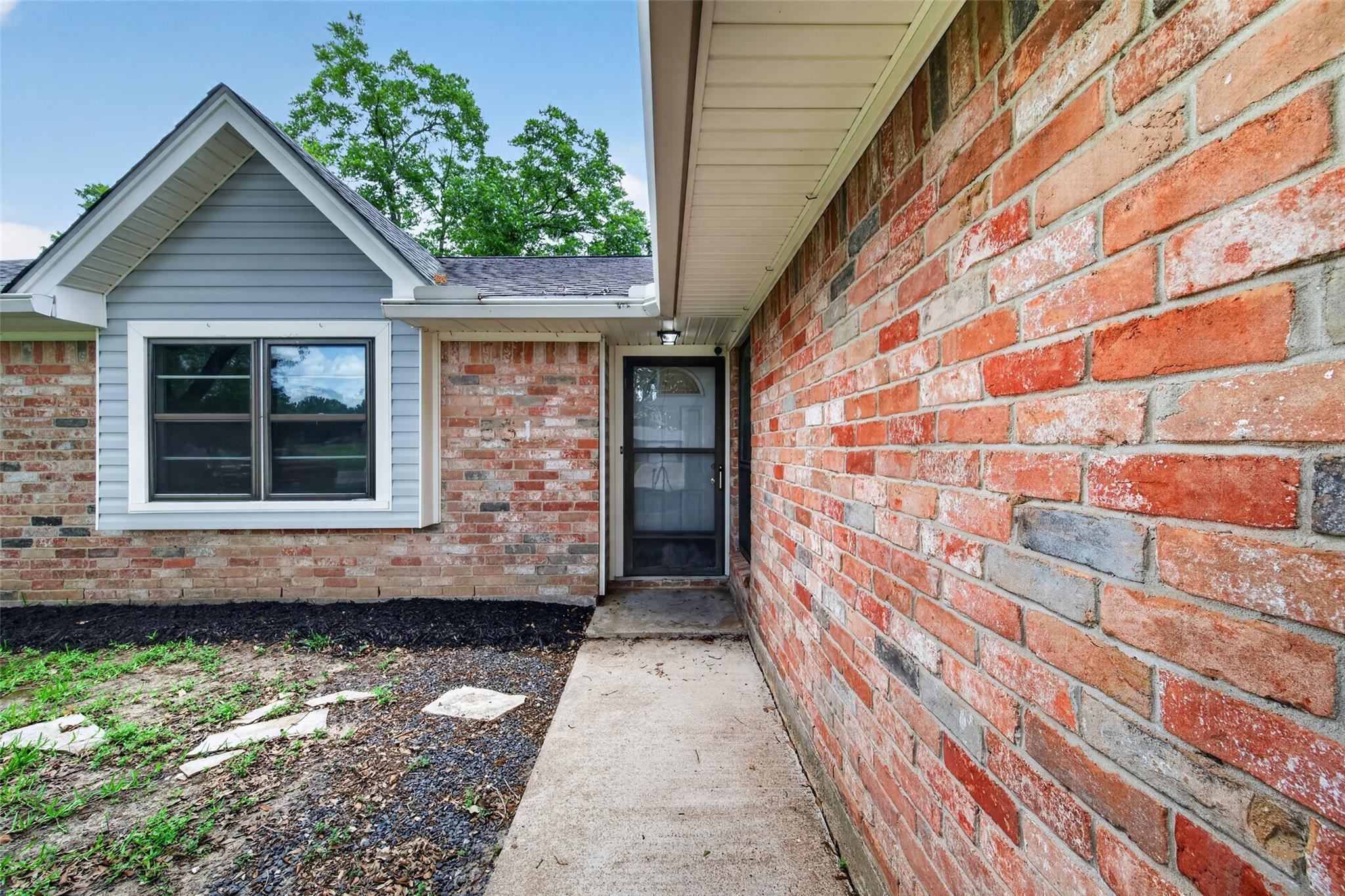 5311 Little John Lane
