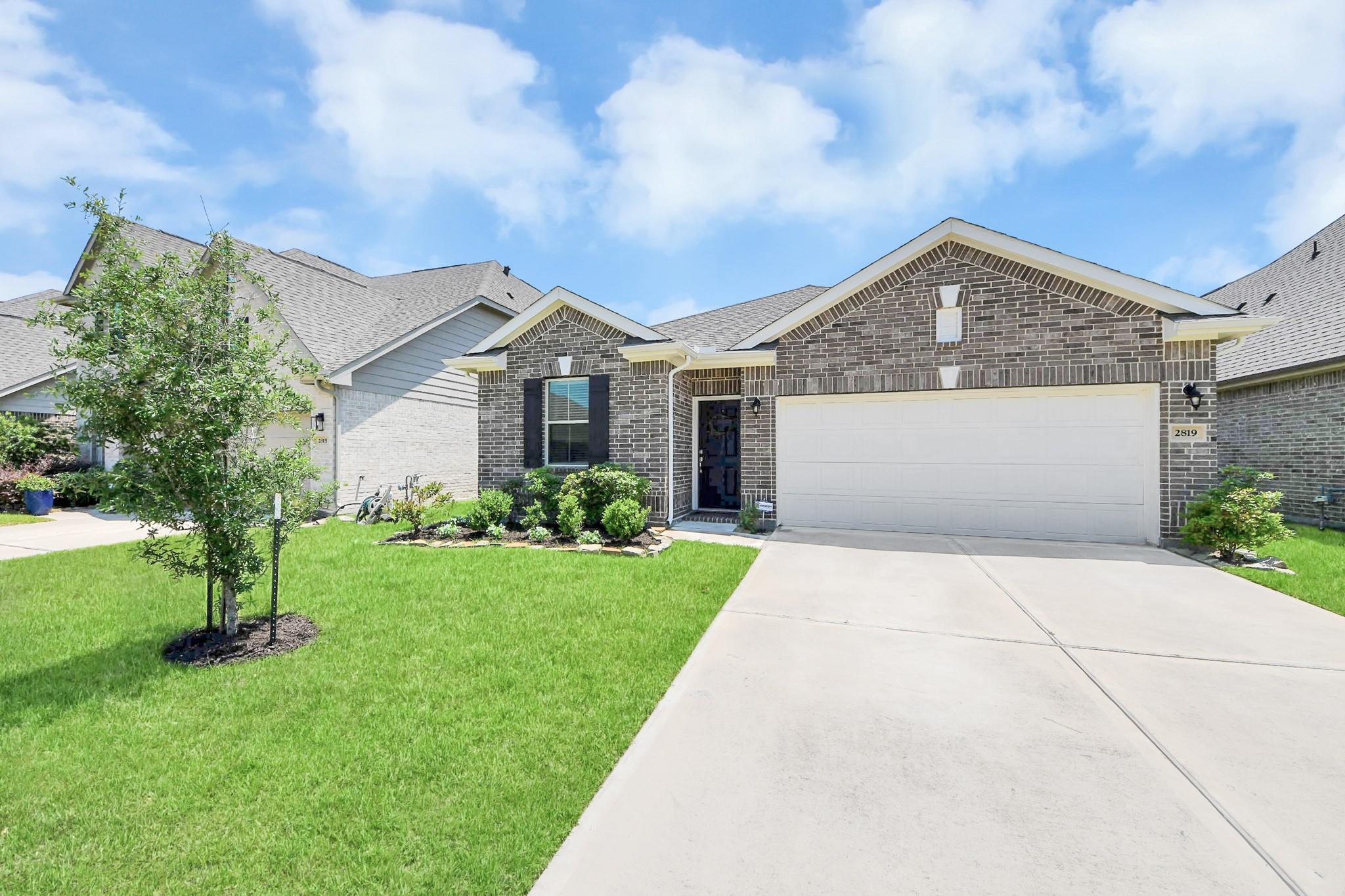 2819 Painted Sunrise Trail