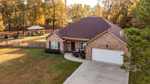 Photo of 203 Lariat Lane, Livingston, TX 77351 (MLS # 23674100)