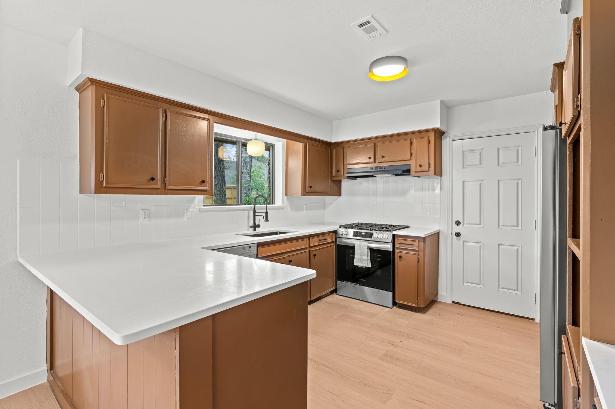 227 E North Hill Drive