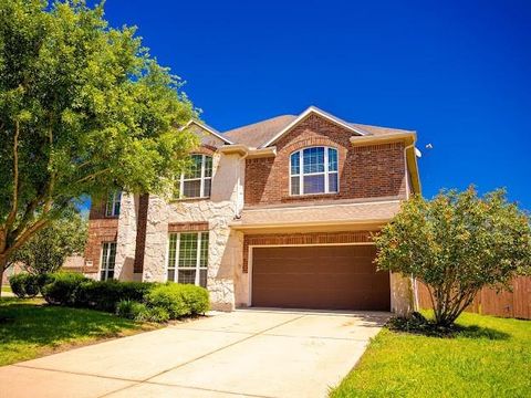 Photo of 10007 Shire Green Lane, Richmond, TX 77407 (MLS # 20768303)