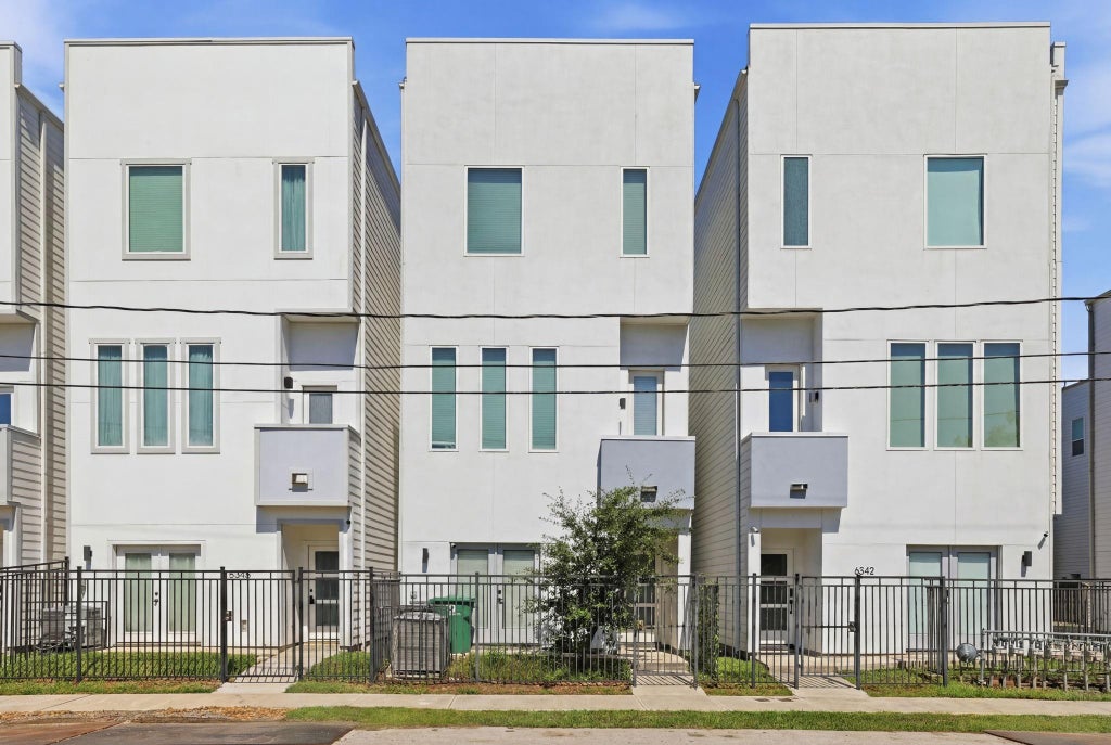 Photo of 6344 Culberson Street, Houston, TX 77021 (MLS # 70126996)