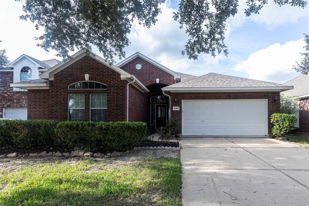 Photo of 16414 Reddingford Lane, Houston, TX 77084 (MLS # 20108221)