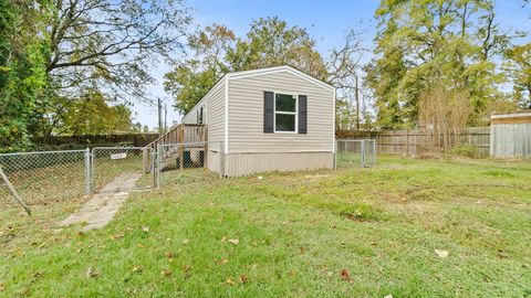 Photo of 15211 Paradise Cove Drive, Willis, TX 77318 (MLS # 7884004)