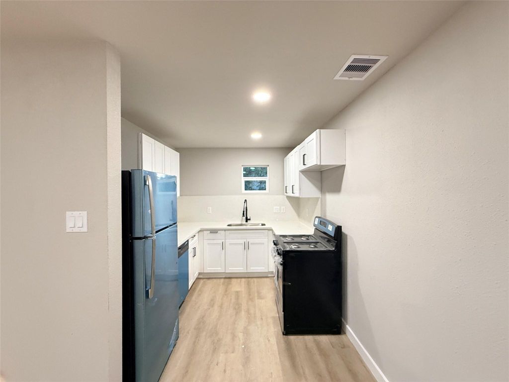 Photo of 3268 Holman St St #3, Houston, TX 77004 (MLS # 937549)