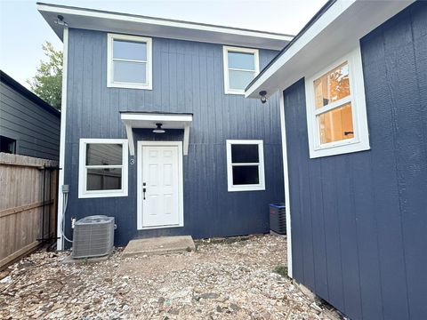 Photo of 3268 Holman St St #3, Houston, TX 77004 (MLS # 937549)