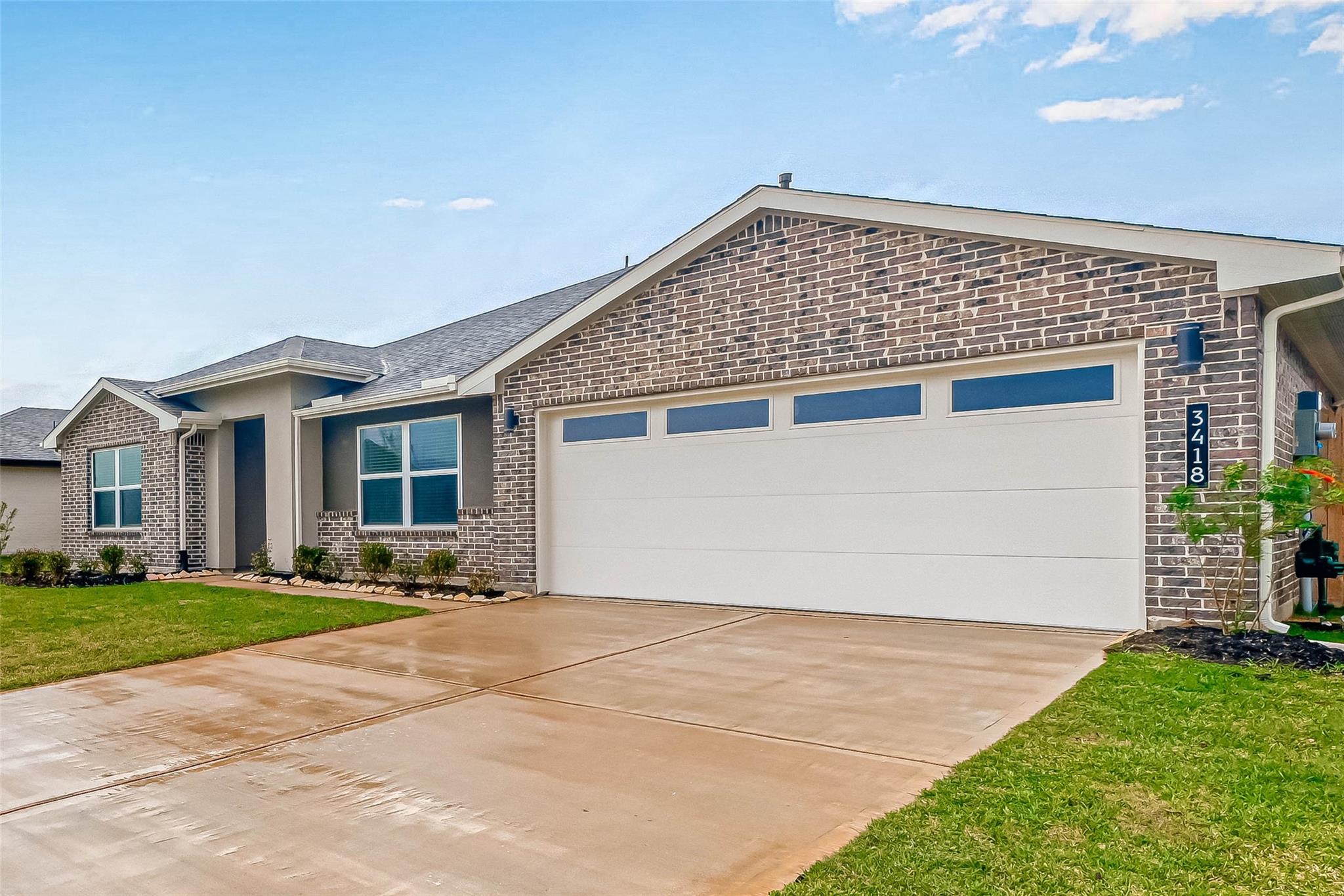 3418 Lake Landing Ln