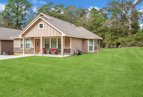 4 Firewood Road Huntsville TX 77340