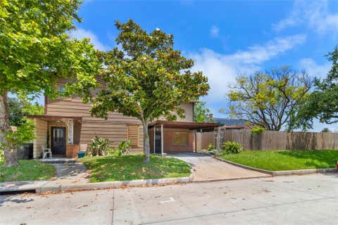 Photo of 2616 45th Street, Galveston, TX 77550 (MLS # 78971839)