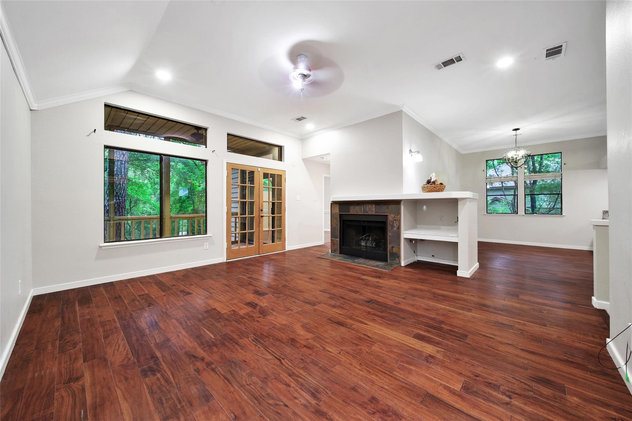 34 W Trace Creek Drive