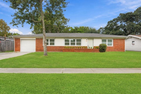 Homes For Sale - 416 21st Avenue<br/> Texas City, TX 77590