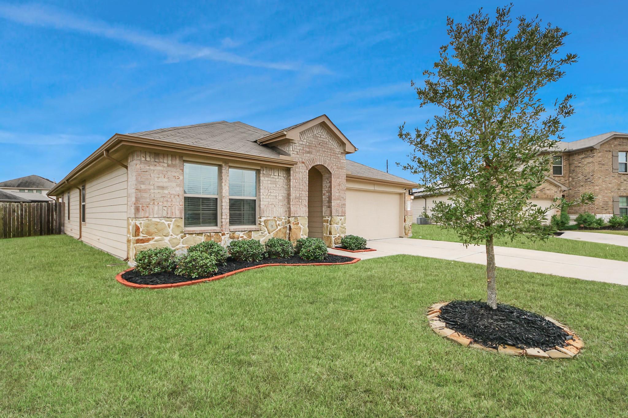 6806 Amber Cliff Lane