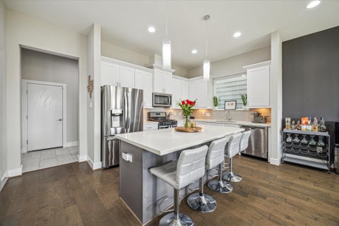Homes For Rent - 5520 Rosslyn Road<br/> Houston, TX 77091