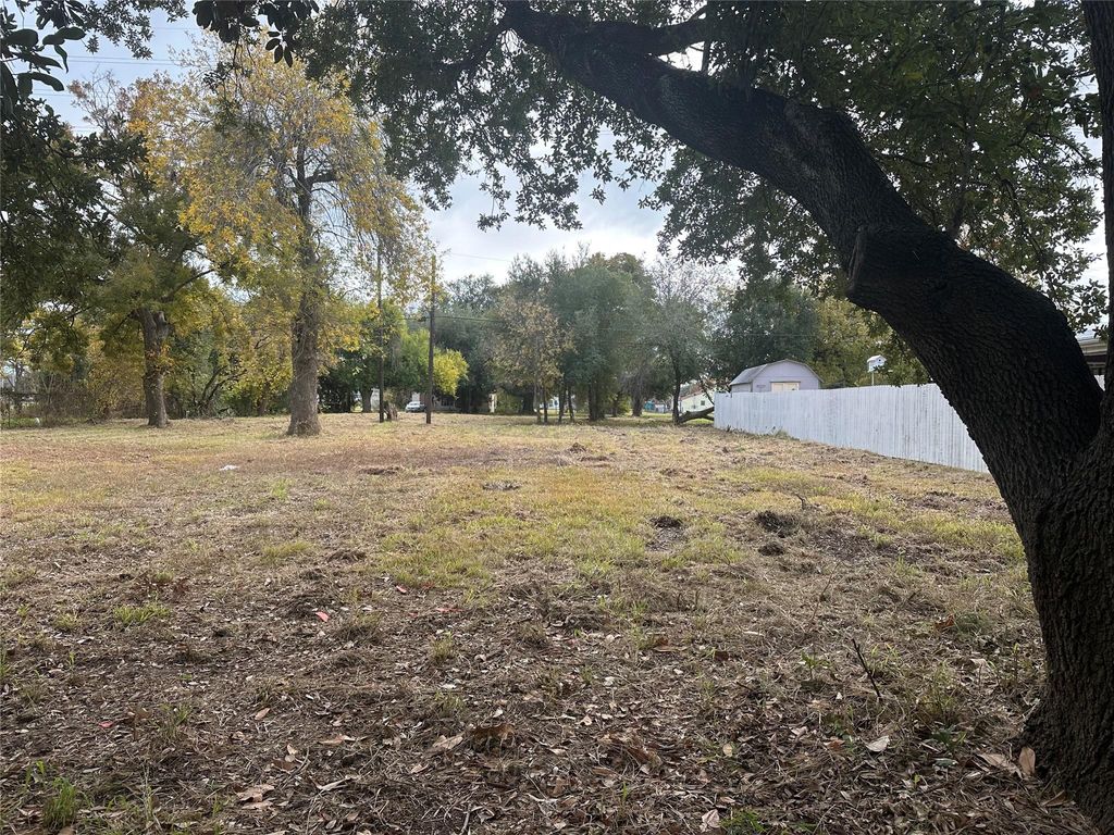 Photo of 1223 3rd Avenue S, Texas City, TX 77590 (MLS # 92751907)
