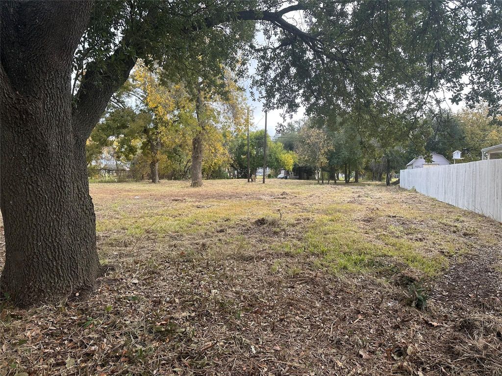 Photo of 1223 3rd Avenue S, Texas City, TX 77590 (MLS # 92751907)