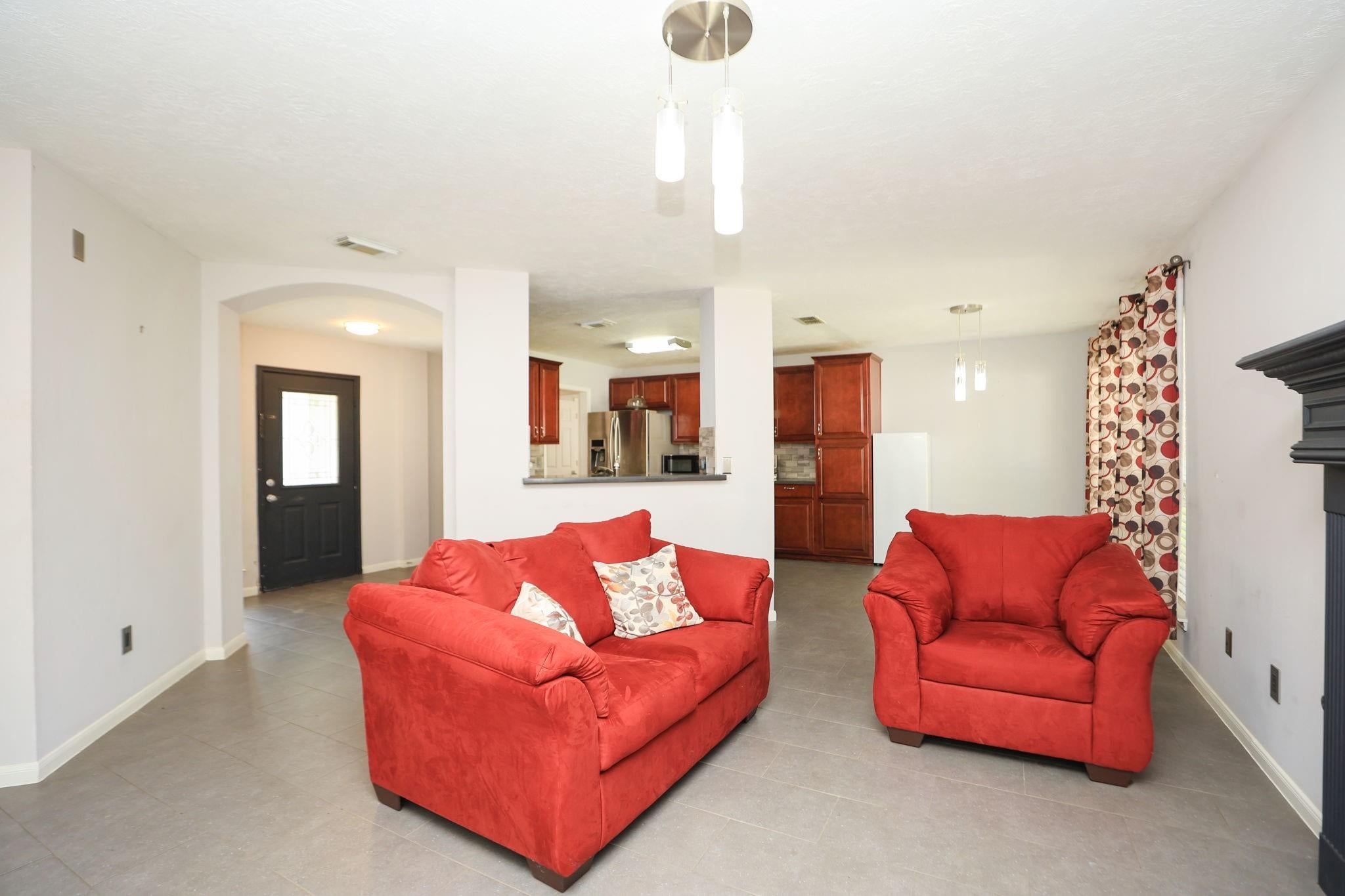 10403 Twin Oak Drive