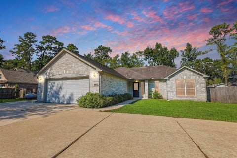 Photo of 10403 Twin Oak Drive, Conroe, TX 77385 (MLS # 5859711)