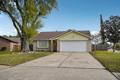 4111 Woodhampton Drive Pasadena TX 77505