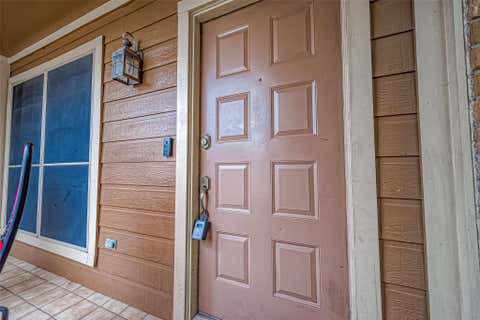 Condo For Sale - 1860 White Oak Drive #375<br/> Harris County, Houston, TX 77009