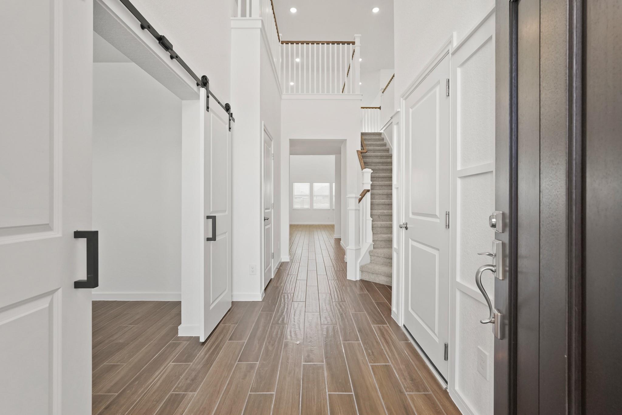 7902 Palm Glade Drive